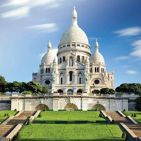 Duplex Downtown With Parking Daire